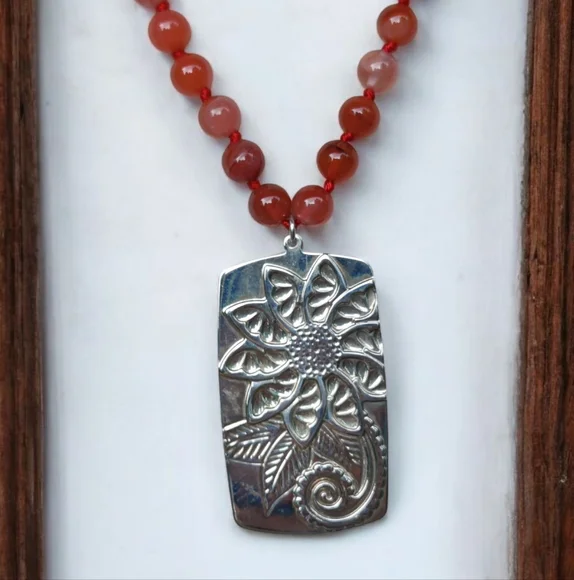 🌻 Retired Jay King Sterling Silver Gemstone Flower Pendant Necklace
